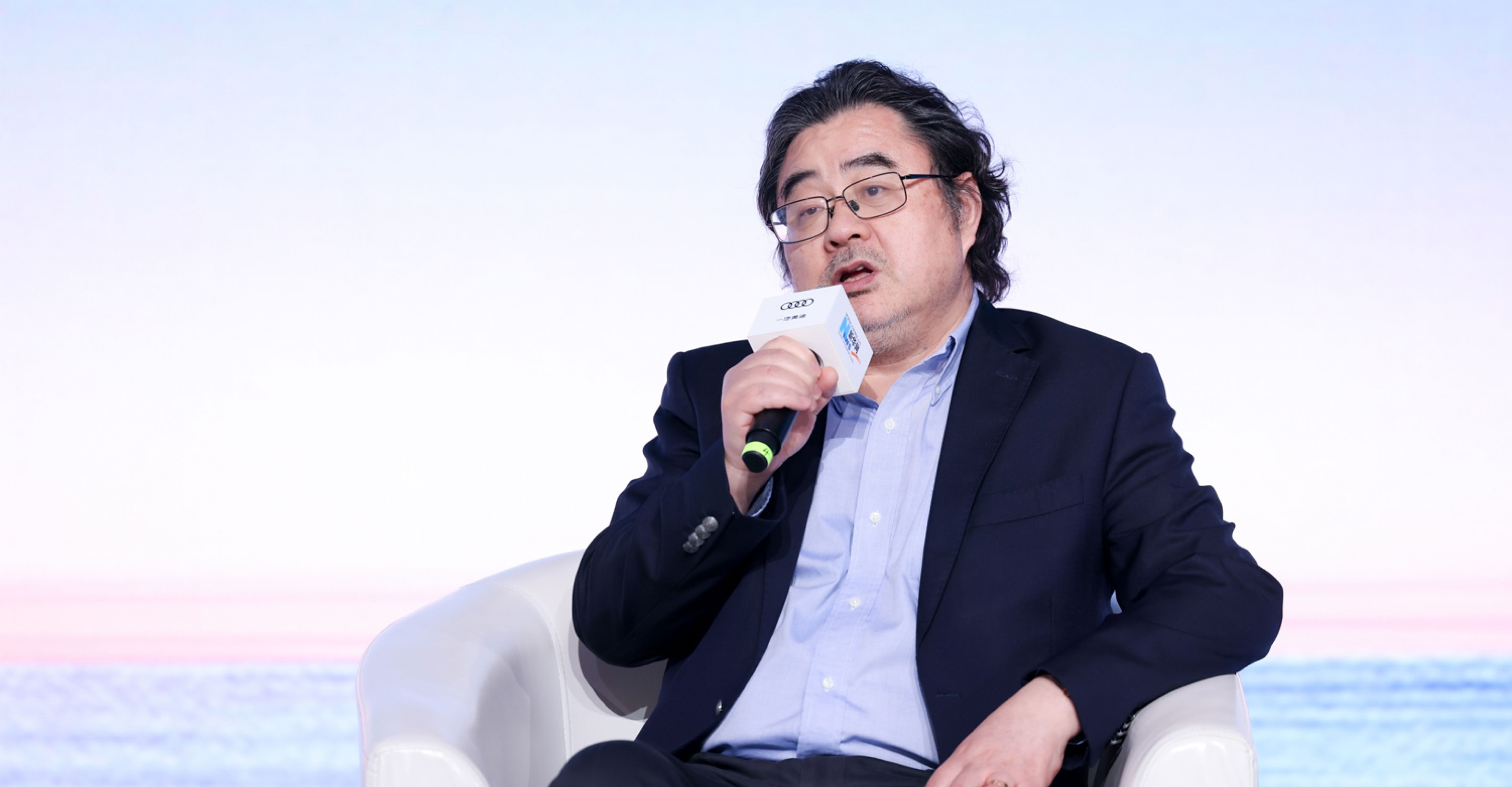 上海交通大学汽车工程研究院院长许敏参与论坛讨论