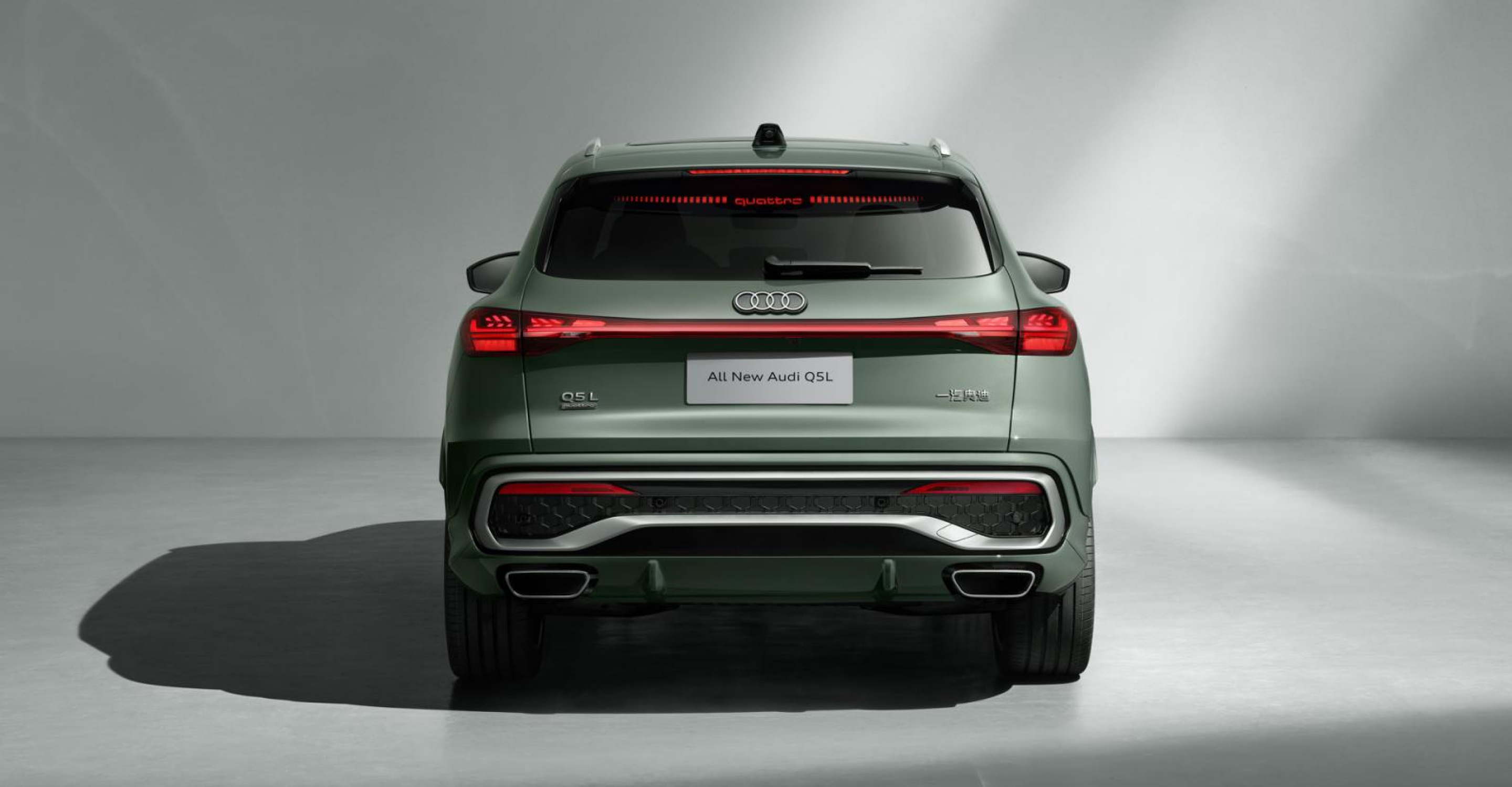 图注7：全新奥迪Q5L 复刻2010年A7 Sportback“船尾式设计”，打造极具张力的视觉效果